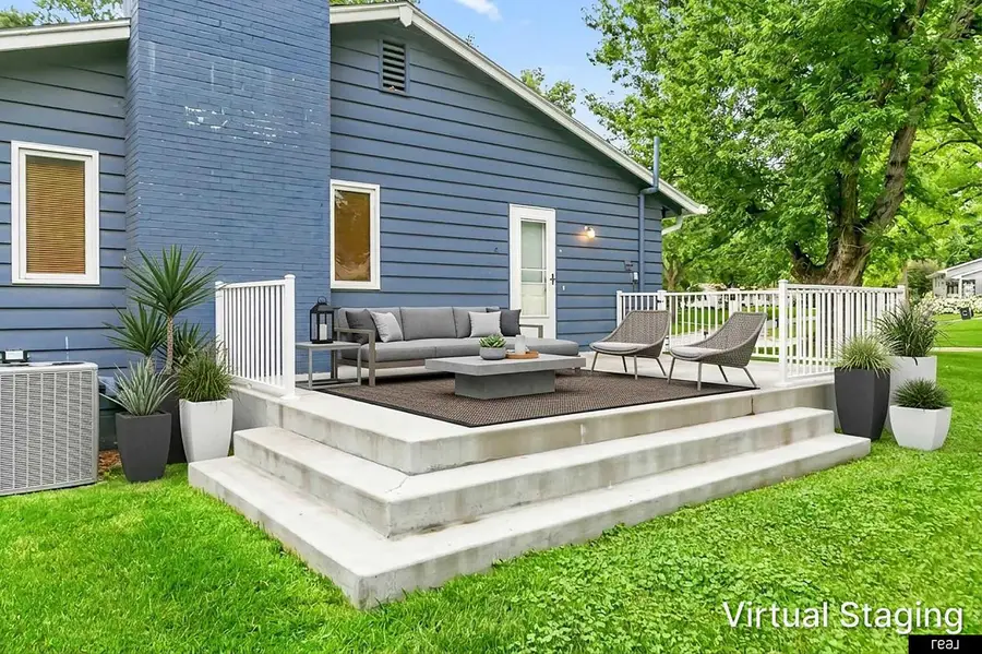 2135 Mullen Road, Omaha, NE 68124 - #3