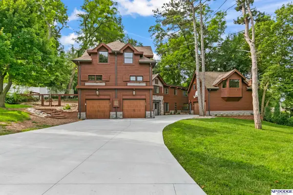 9209 Hickory Street, Omaha, NE 68124