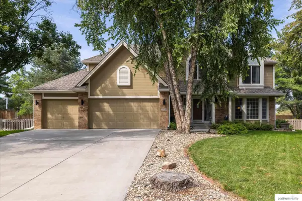 1733 N 131st Avenue Circle, Omaha, NE 68154-3624