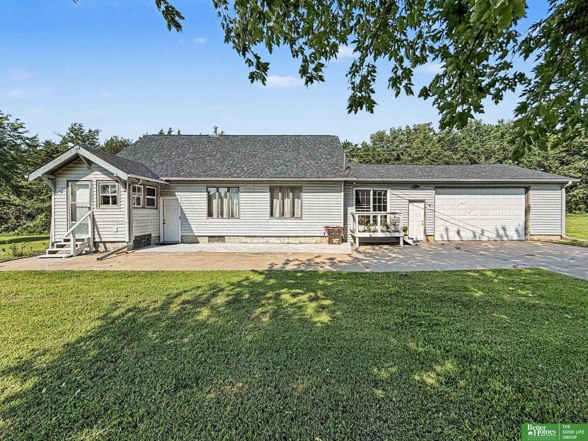 5042 E Sargent Road, Beatrice, NE 68310 - #1