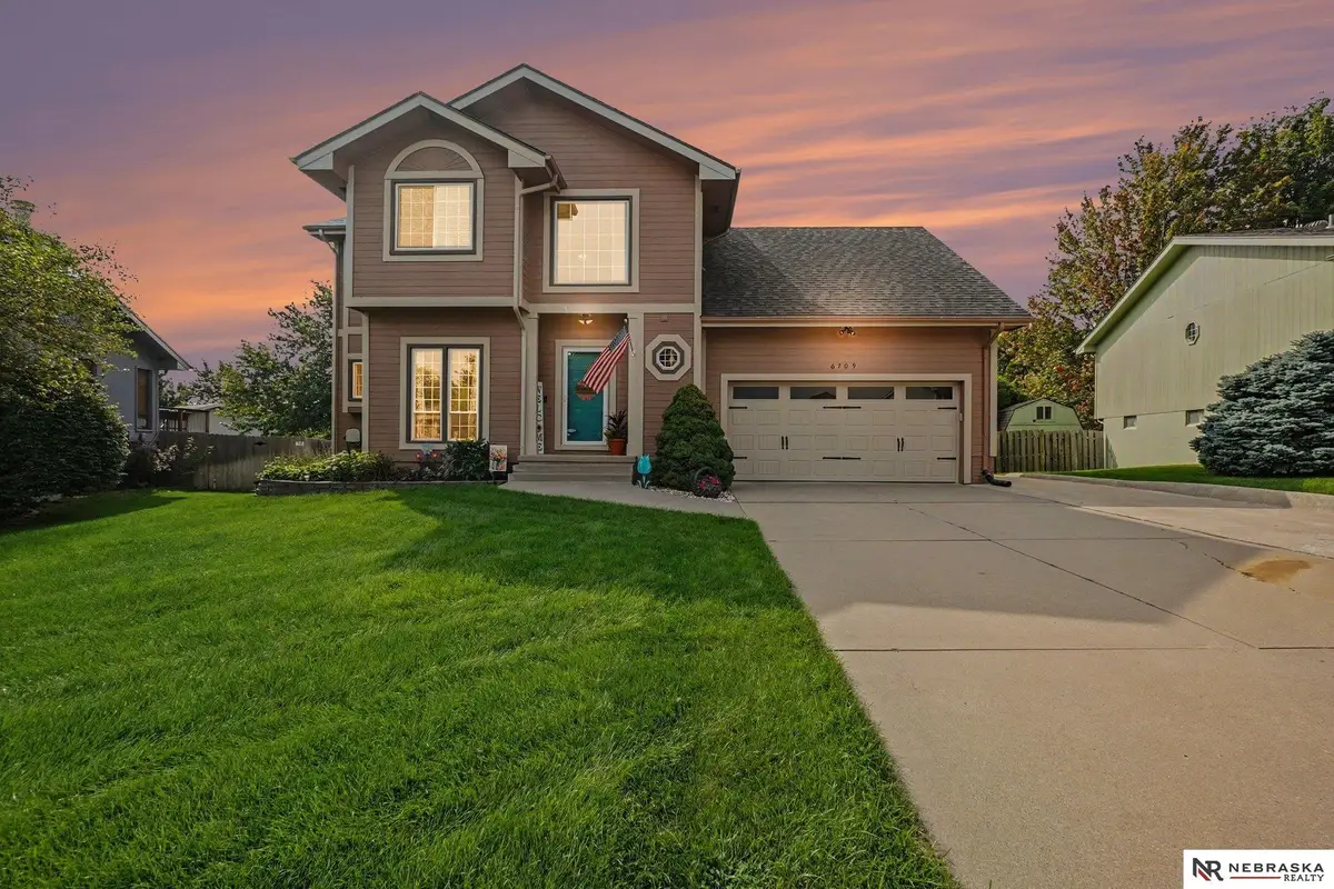 6709 Hillcrest Lane, La Vista, NE 68128 - #1