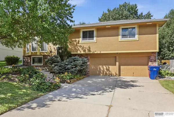1006 Conestoga Road, Papillion, NE 68046