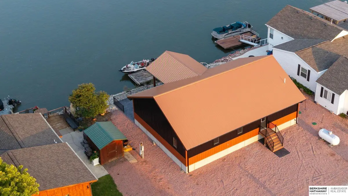4815 County Road Fg, Tekamah, NE 68061 - #1