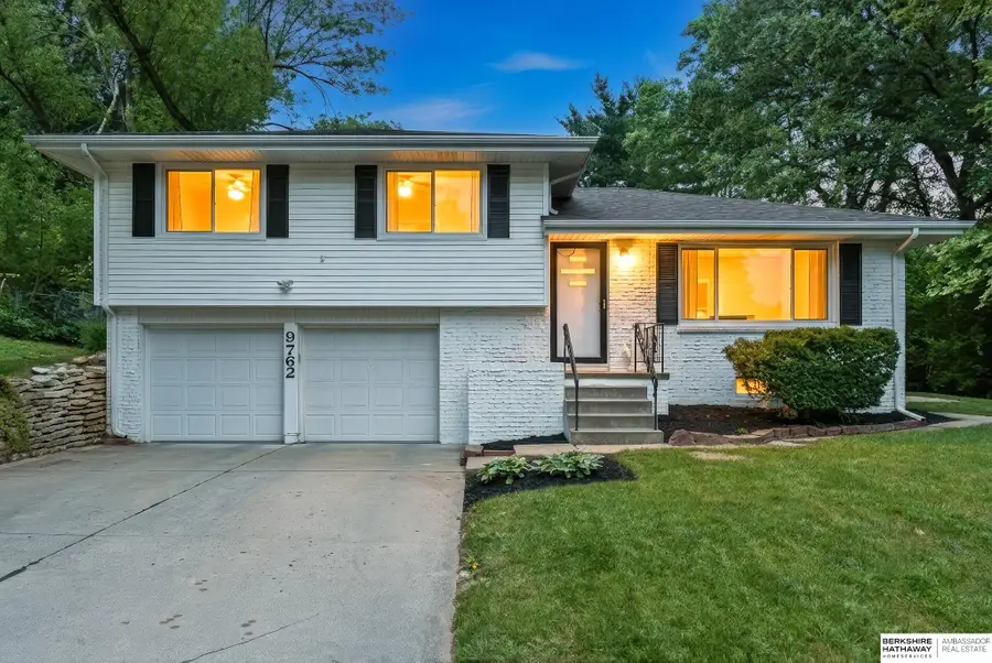 9762 Grover Street, Omaha, NE 68124 - #2