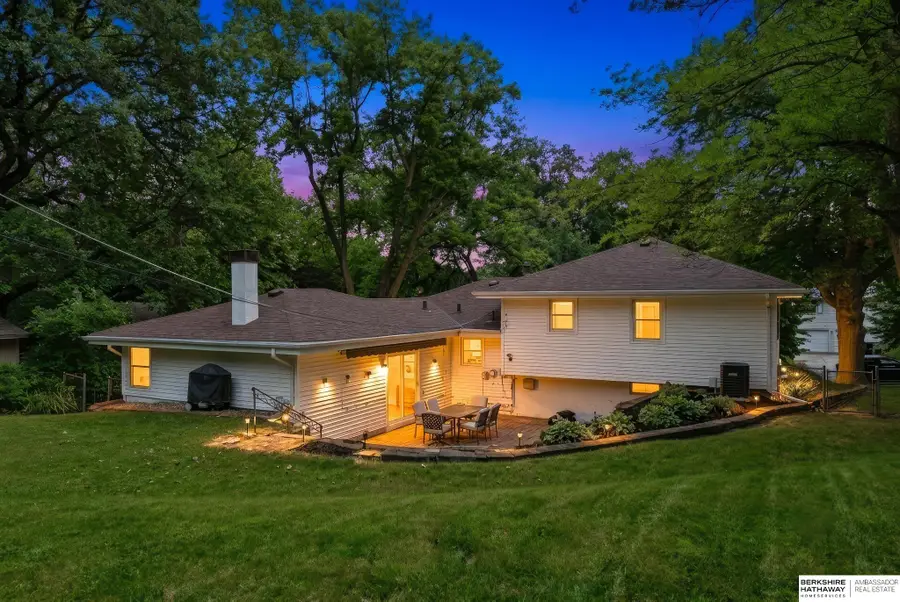 9762 Grover Street, Omaha, NE 68124 - #3