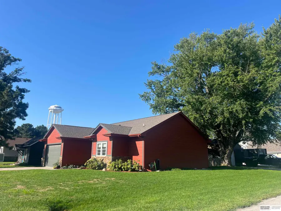 200 Iowa Street, Murdock, NE 68407 - #3