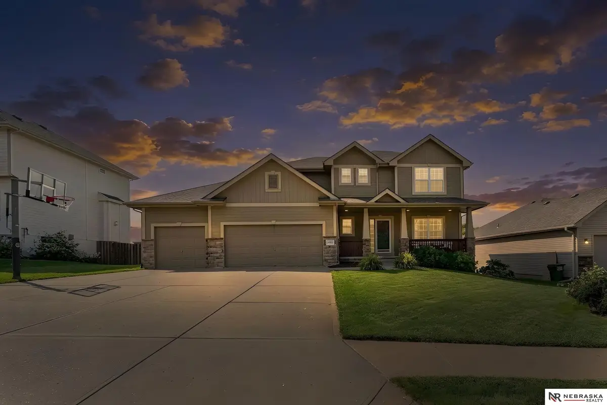 10605 Hillcrest Drive, La Vista, NE 68128 - #1