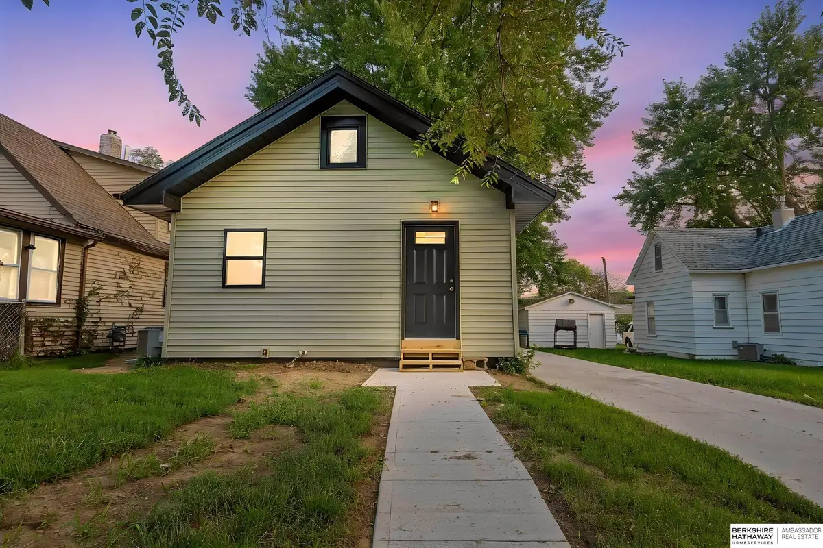 4511 Camden Street, Omaha, NE 68104 - #1
