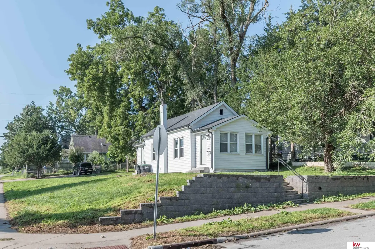 3701 R Street, Omaha, NE 68107 - #1