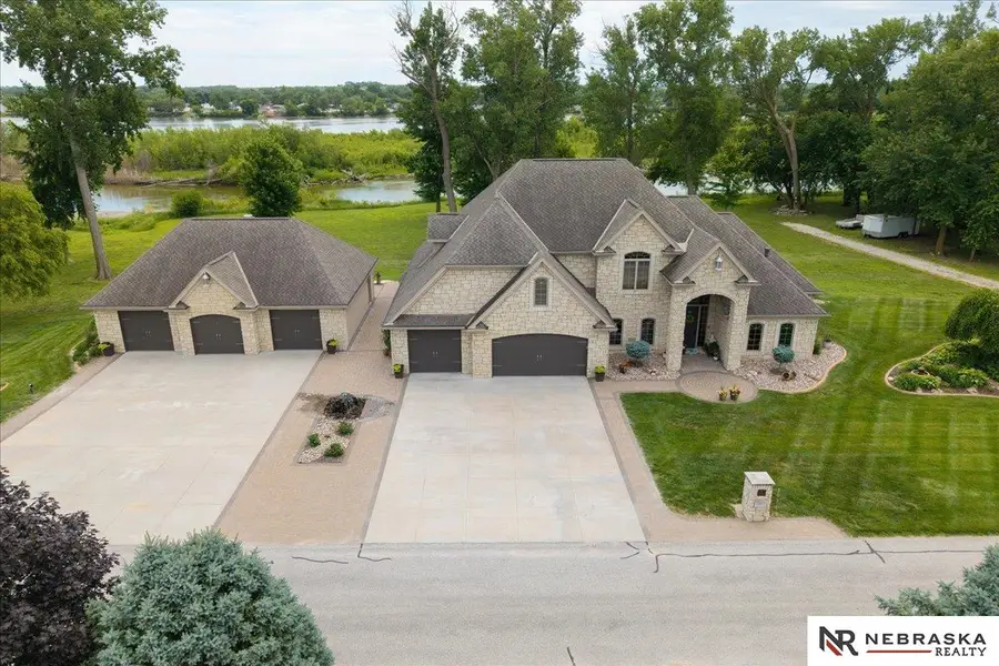 12611 Cottonwood Lane, Springfield, NE 68059 - #2