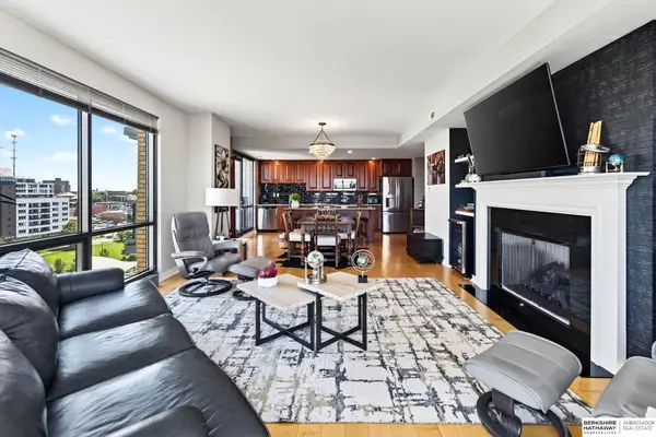 3201 Dodge Court #5706, Omaha, NE 68131