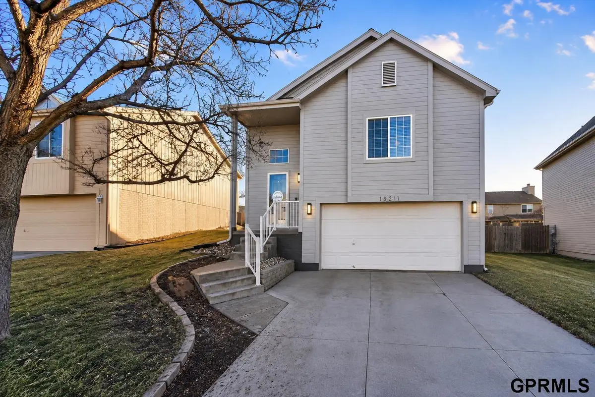 18211 Edna Street, Omaha, NE 68136 - #1