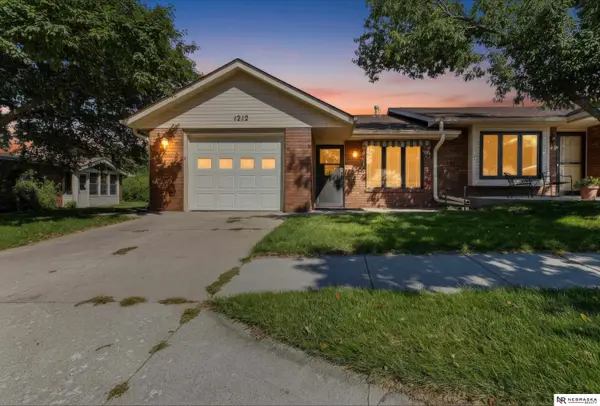 1212 Silver Ridge Road #41, Lincoln, NE 68510