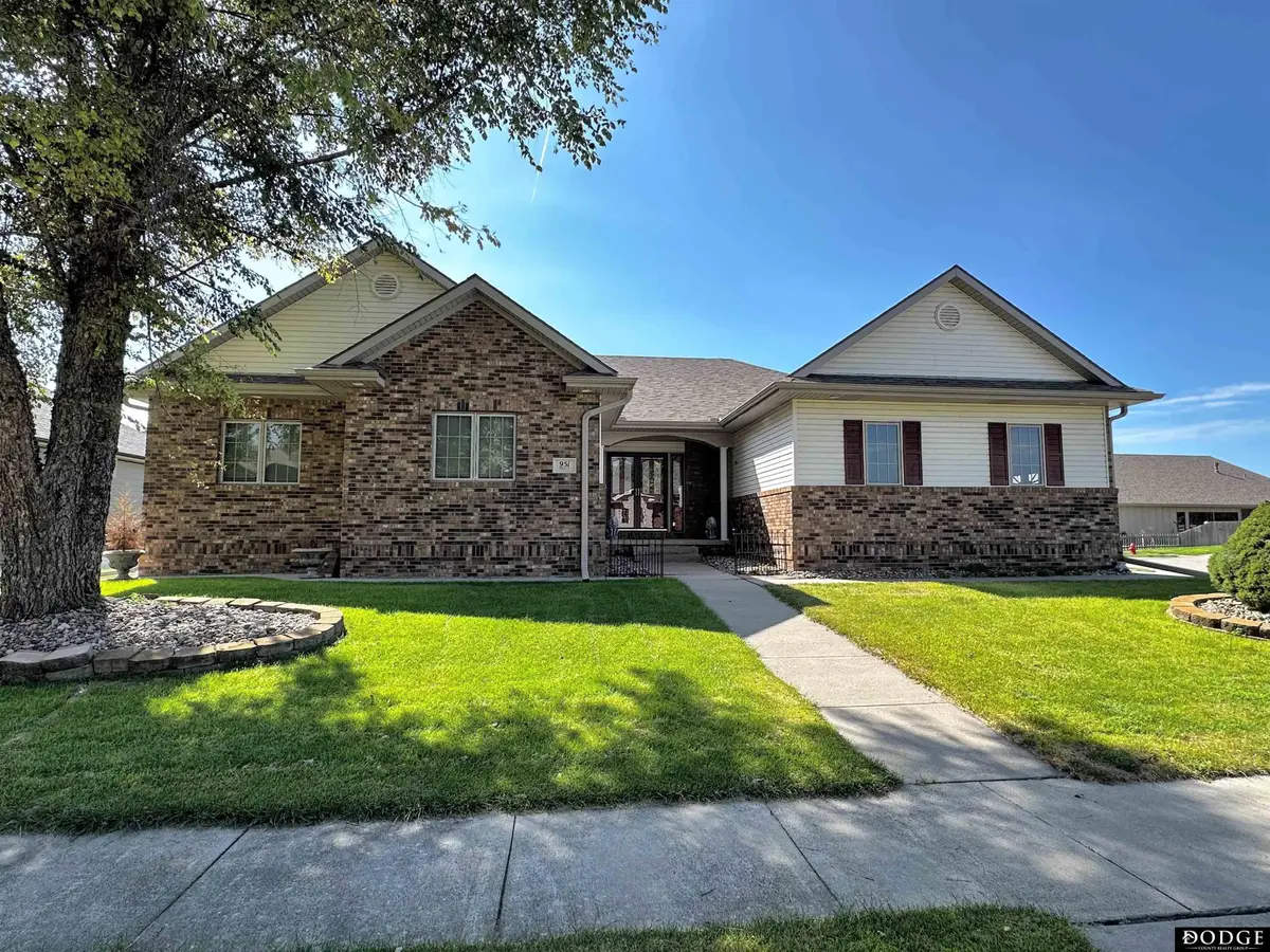 951 Abbey Lane, Fremont, NE 68025 - #1