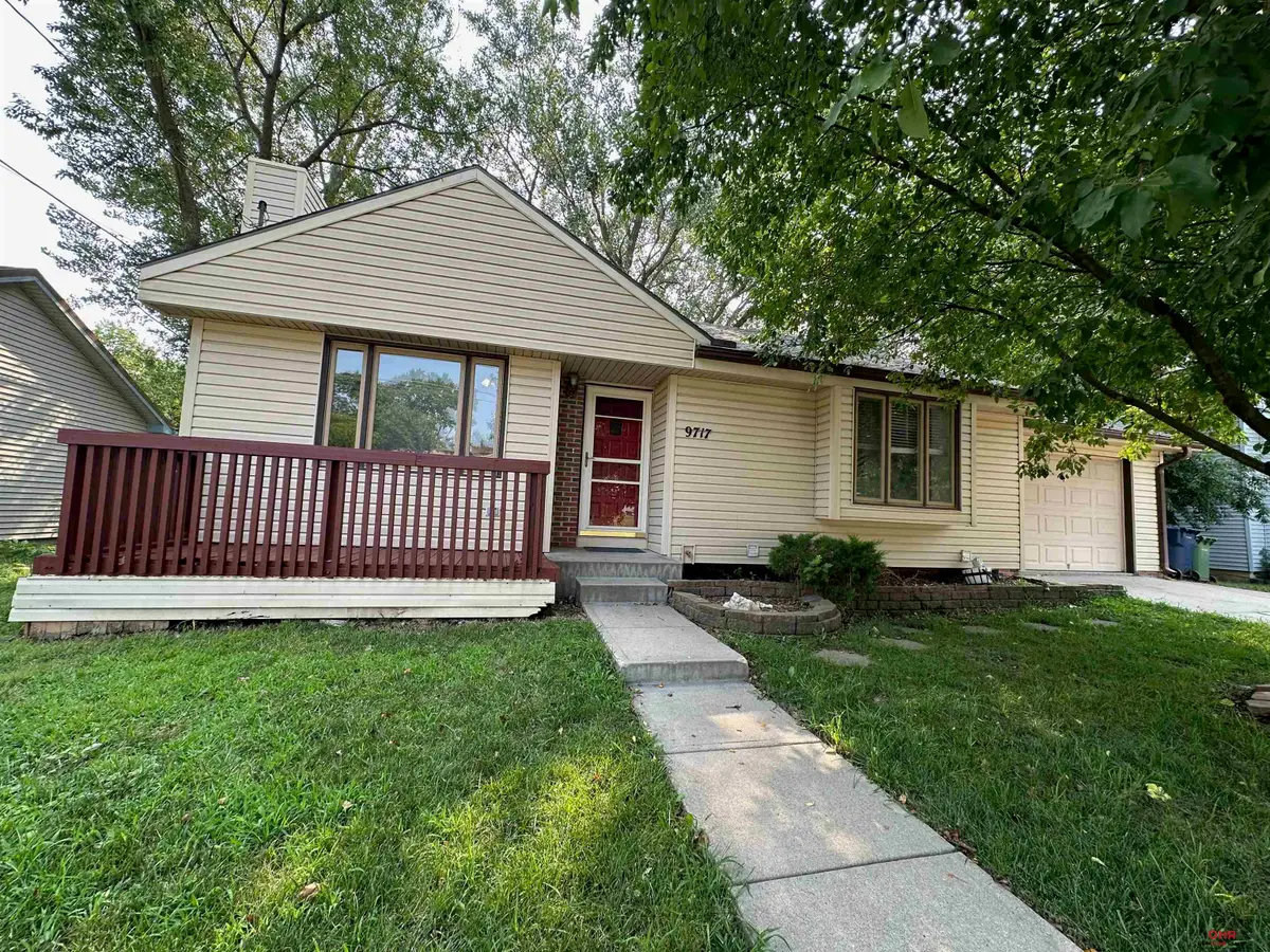 9717 Oak Ridge Drive, Bellevue, NE 68123 - #1