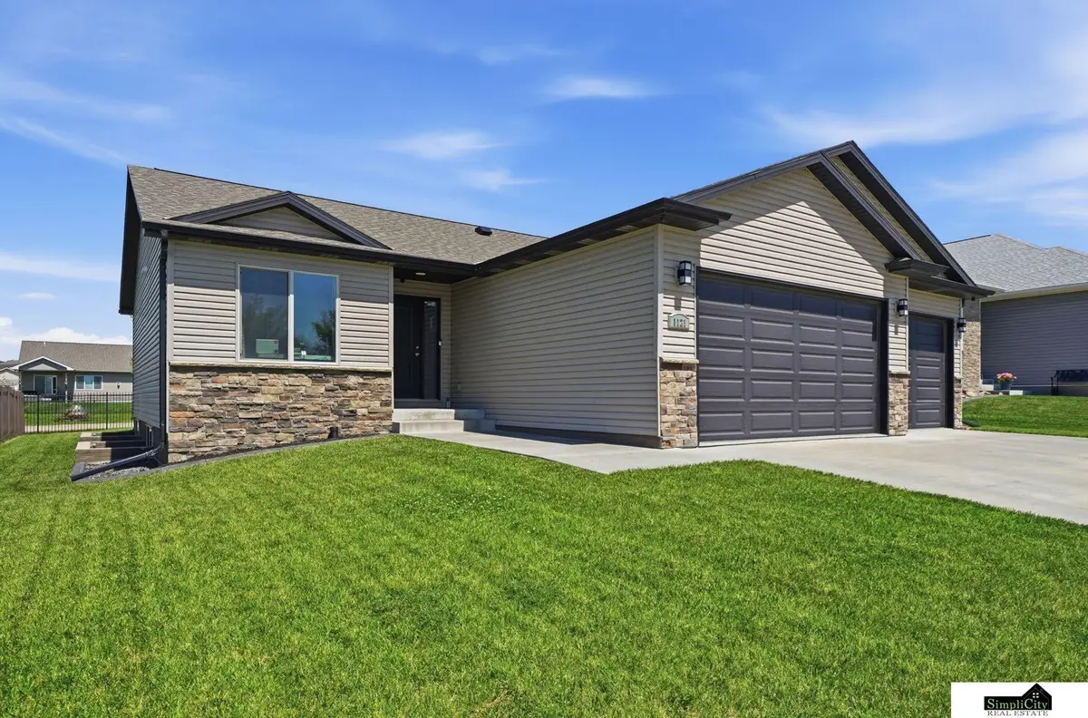 1121 N 99th Street, Lincoln, NE 68527 - #1