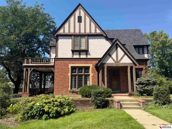 1021 E Street, Fairbury, NE 68352