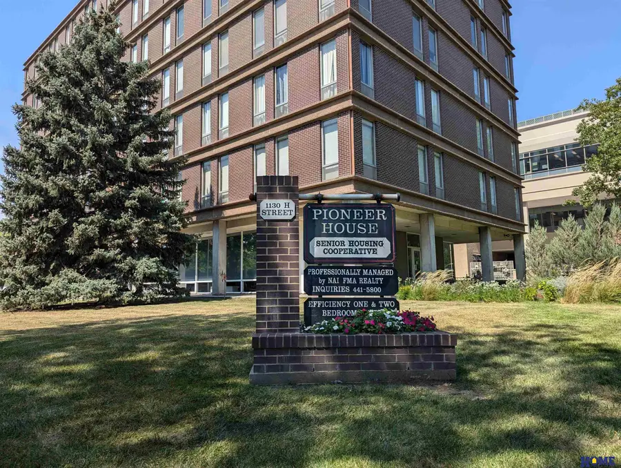 1130 H Street #207, Lincoln, NE 68508 - #2