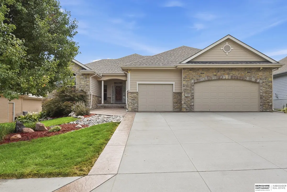 10239 Margo Street, La Vista, NE 68128 - #1