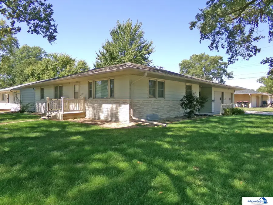 1718 Sara Road, Beatrice, NE 68310 - #2