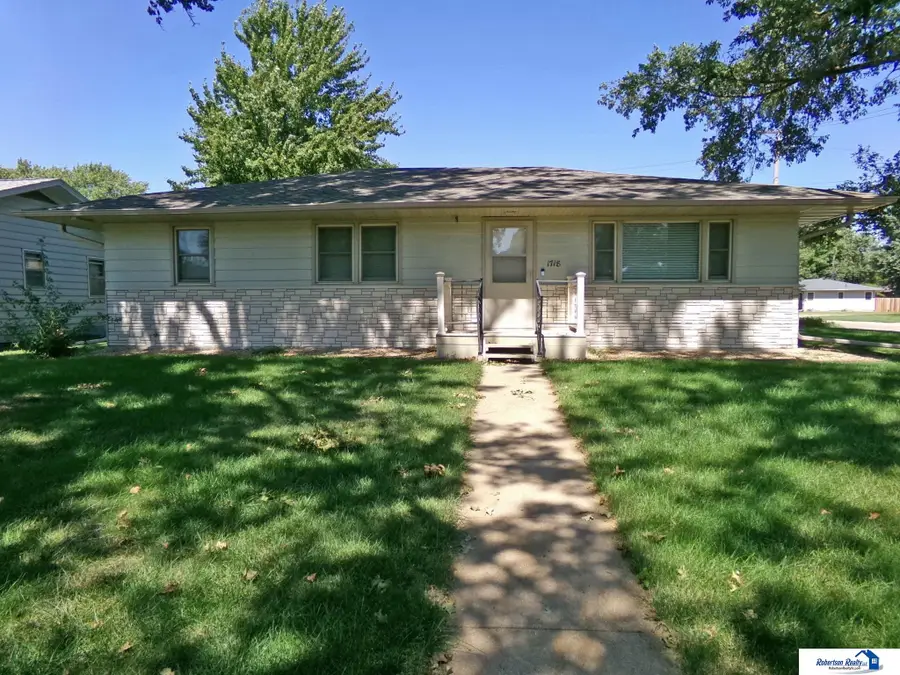1718 Sara Road, Beatrice, NE 68310 - #3