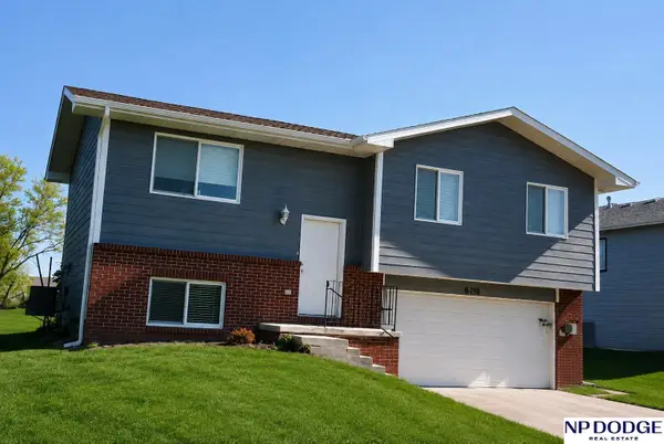 848 Barker Lane, Lincoln, NE 68521