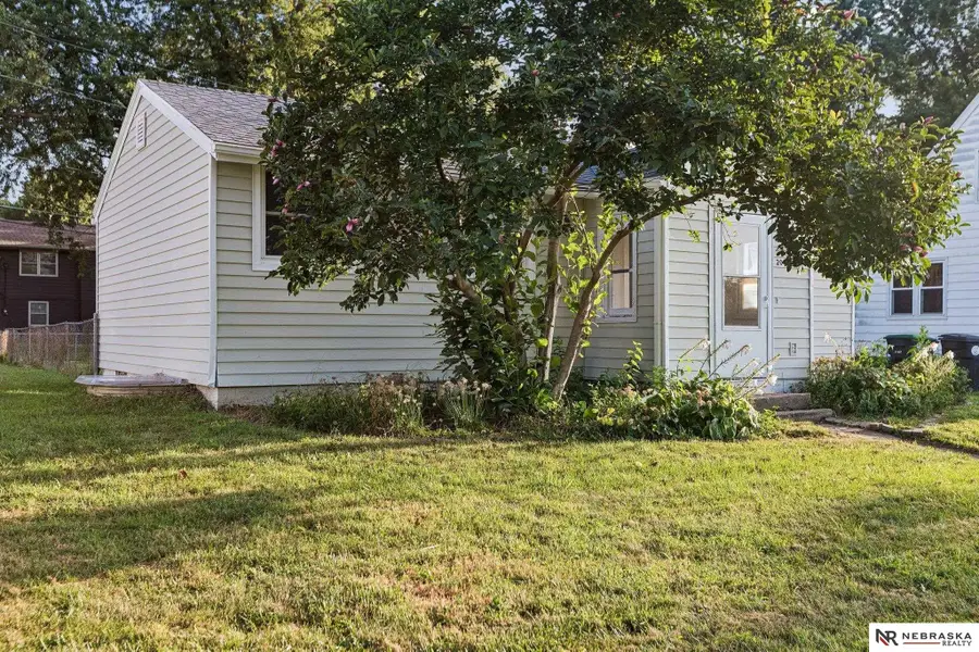 20461 Victor Avenue, Elkhorn, NE 68022 - #2