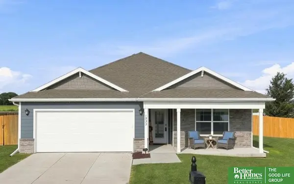 1933 N Kara Way, Fremont, NE 68025