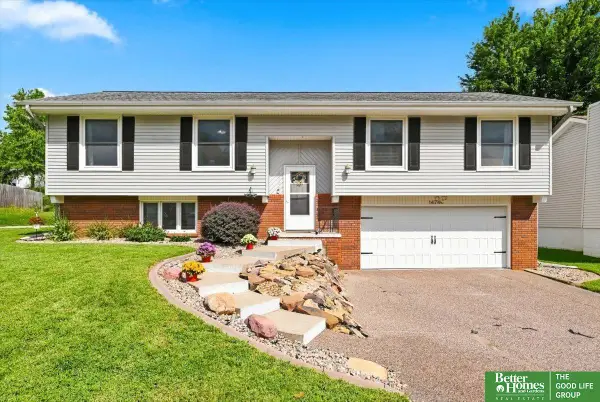 14746 N Street, Omaha, NE 68137