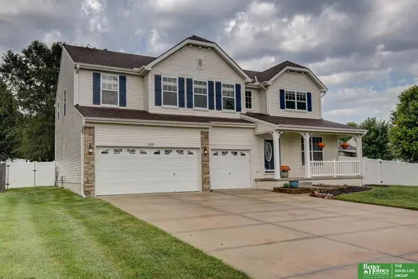 2310 Big Sky Drive, Papillion, NE 68046