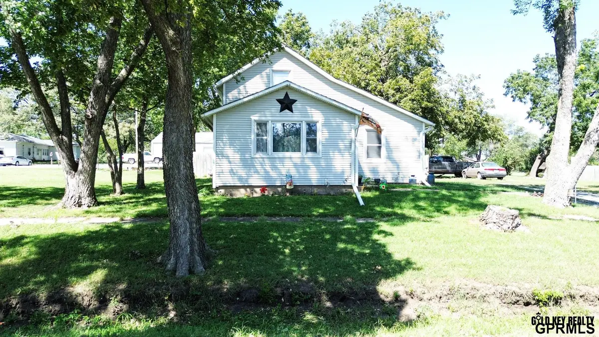 520 E 1st Street, Blue Springs, NE 68318 - #1