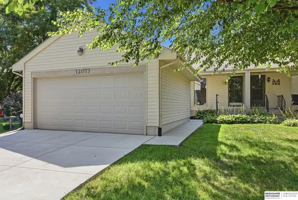 12073 Burdette Circle, Omaha, NE 68164