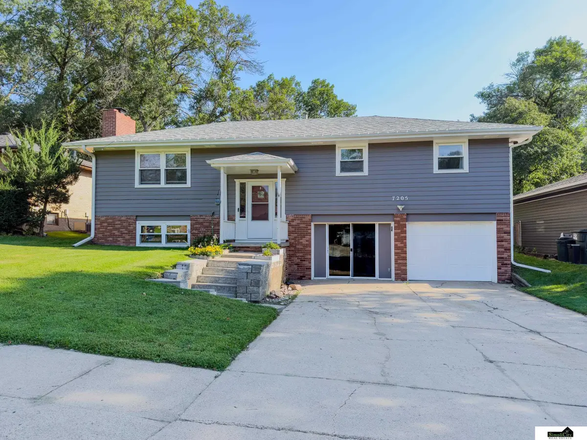 7205 Aylesworth Avenue, Lincoln, NE 68505 - #1