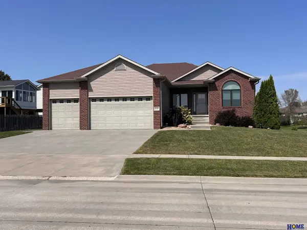 3430 Grainger Parkway, Lincoln, NE 68516