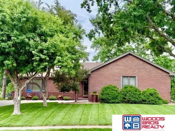 5934 S 72nd Street, Lincoln, NE 68516