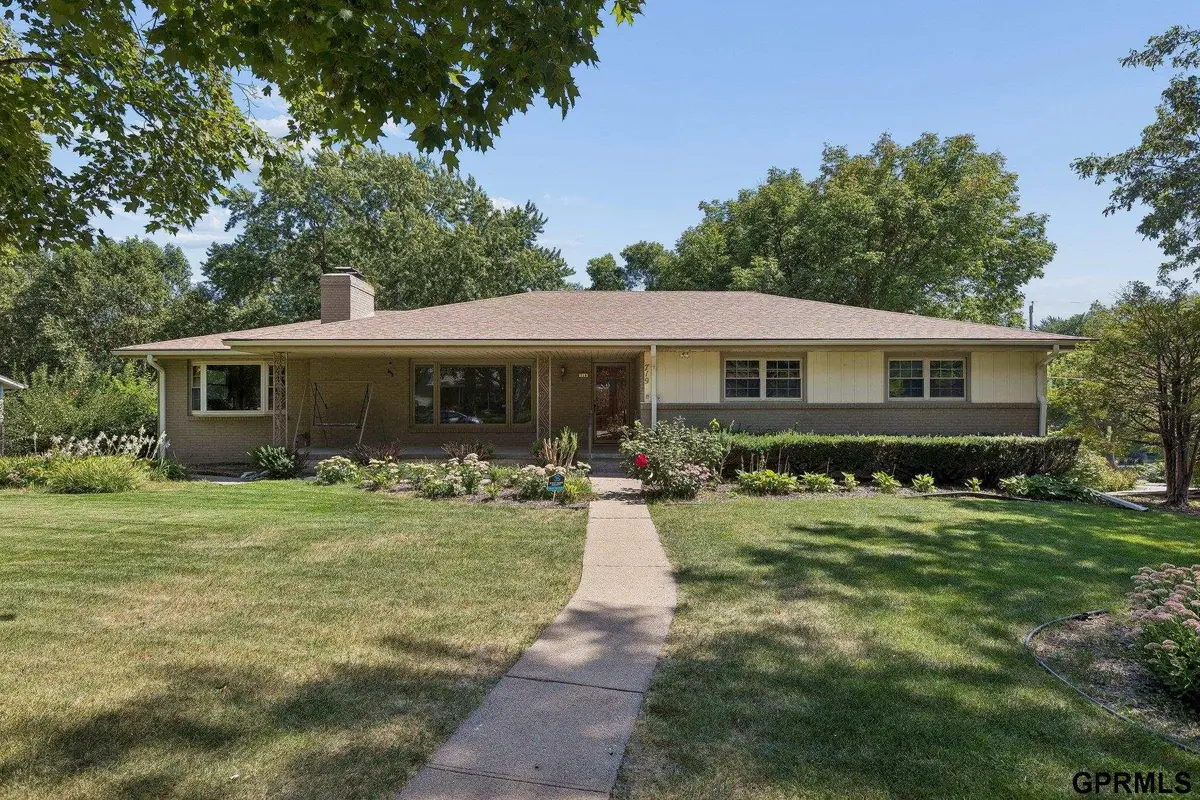 719 Crestridge Road, Omaha, NE 68154 - #1