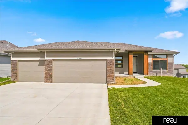 12019 S 44 Street, Bellevue, NE 68123