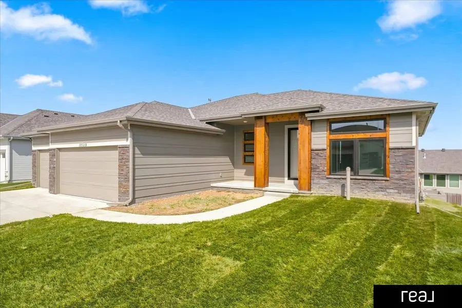 12019 S 44 Street, Bellevue, NE 68123 - #2