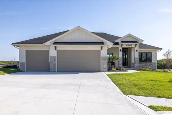 21413 Upland Street, Gretna, NE 68028