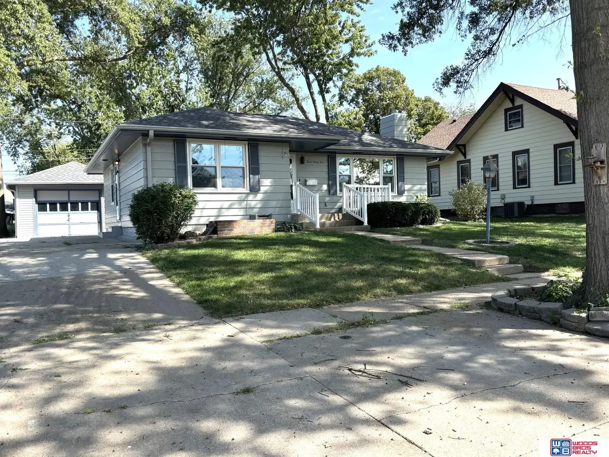 334 E Roberts Street, Seward, NE 68434 - #1
