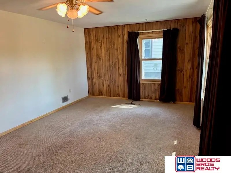334 E Roberts Street, Seward, NE 68434 - #3