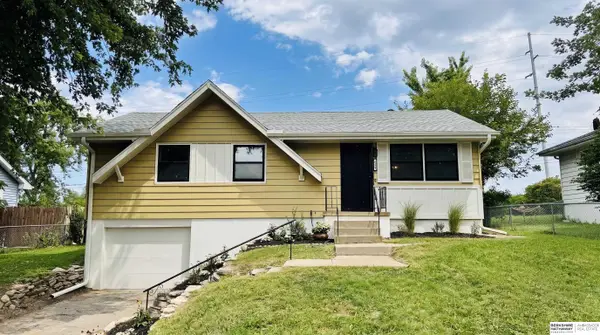 6112 Ellison Avenue, Omaha, NE 68104