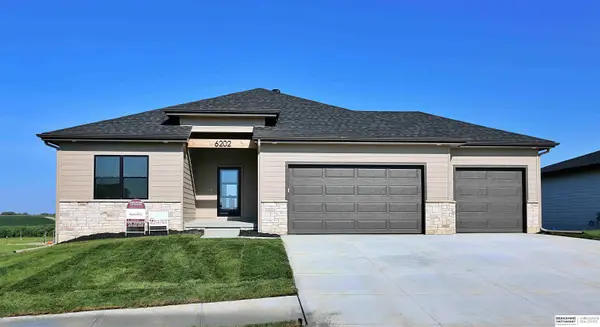 6202 N 209th Street, Elkhorn, NE 68022