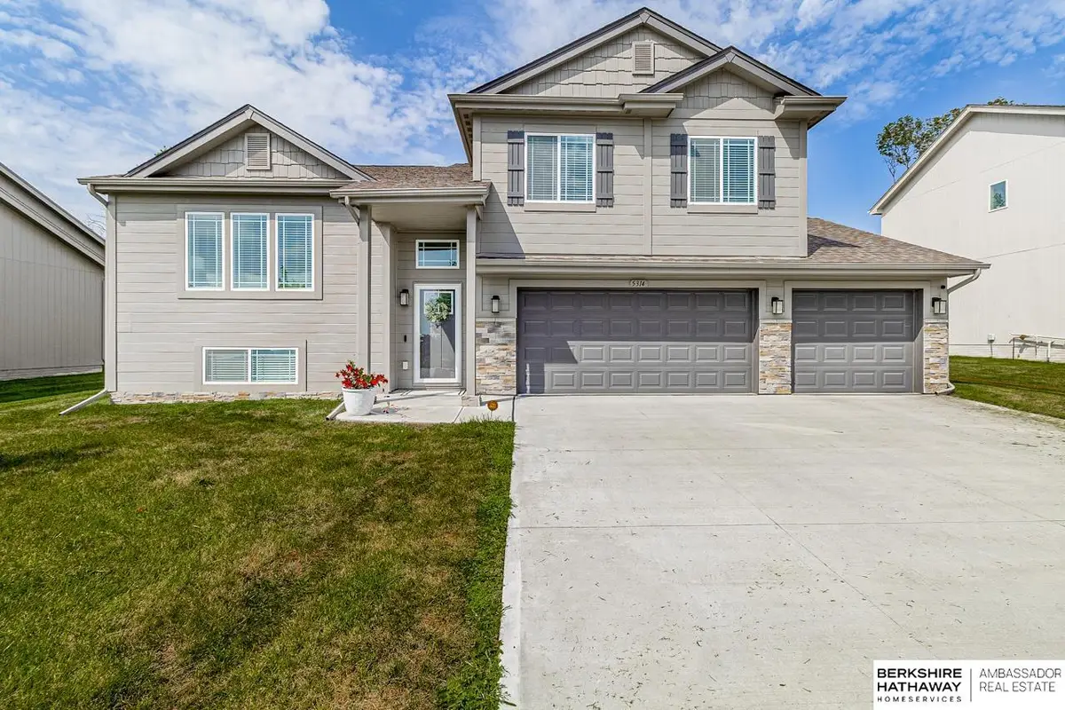 5314 Sheridan Road, Papillion, NE 68133 - #1