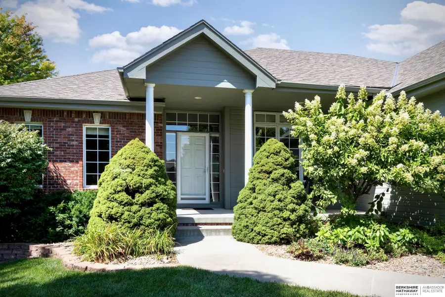 5602 N 163rd Street, Omaha, NE 68116 - #2