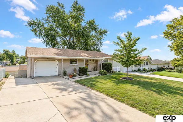 7201 Wood River Drive, Bellevue, NE 68147