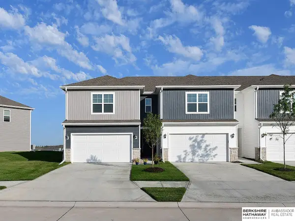 7512 S 204 Avenue, Gretna, NE 68028