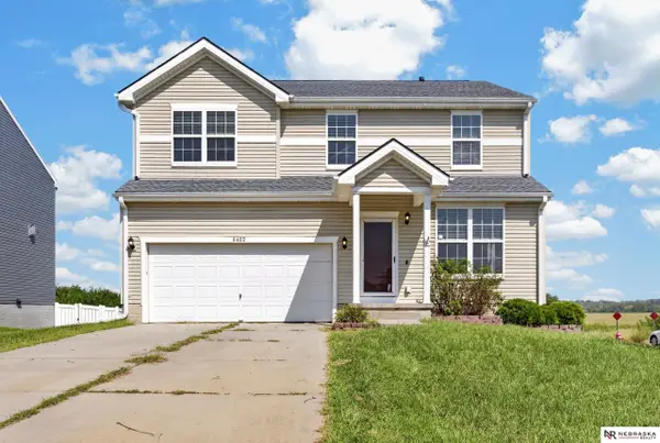 6402 Virginia Street, Papillion, NE 68128