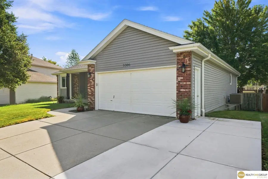5306 NW Tudor Lane, Lincoln, NE 68521 - #2