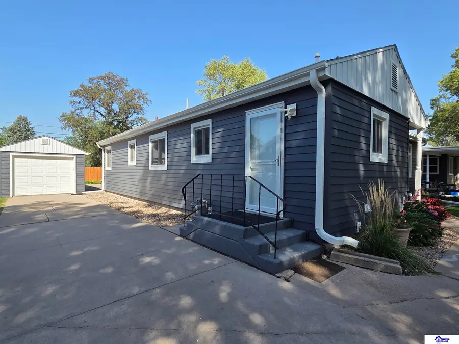 35 Edison Avenue, York, NE 68467 - #3